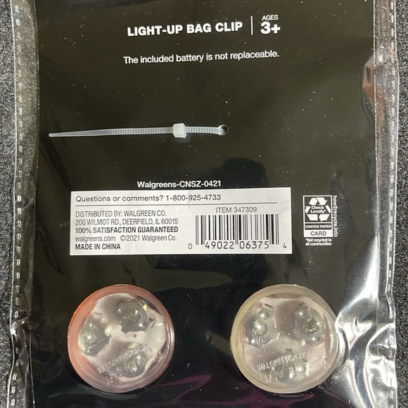 2 Halloween light up bag clips NIP - Picture 4 of 4